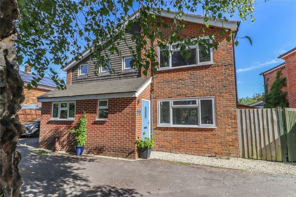 Property photo 1 of 28 Picture No. 33