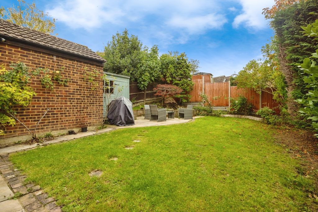 Property photo 3 of 17 Photo