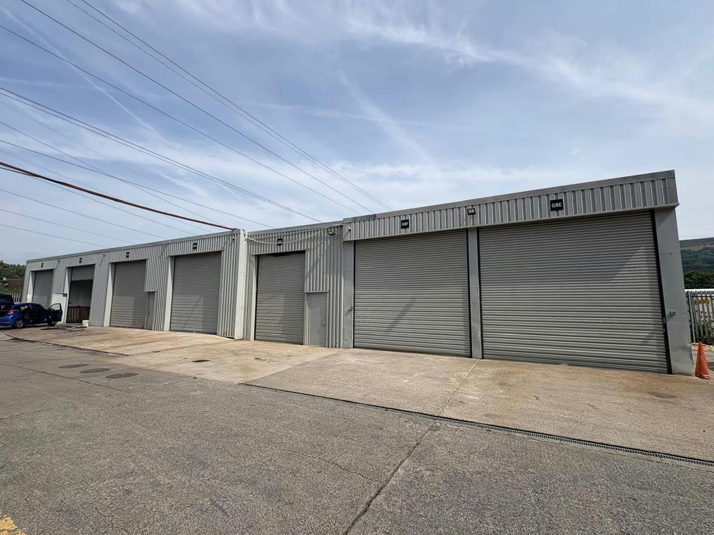 Property photo 1 of 8 2B8A596B-8B25-477B-Bc93-d637607c7A7c.Jpg