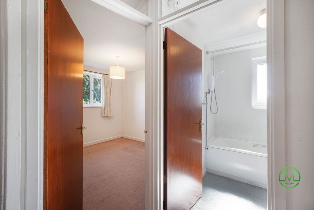 Property photo 2 of 15 Gallery