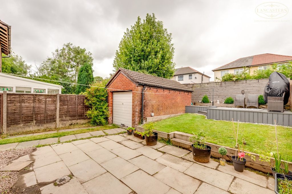 Property photo 2 of 17 Rear Garden