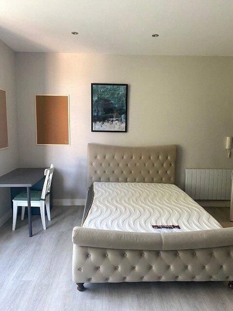 Property photo 1 of 5 A Bright And Neatly Arranged Double Bedroom Featur...