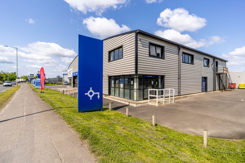 Property photo 1 of 5