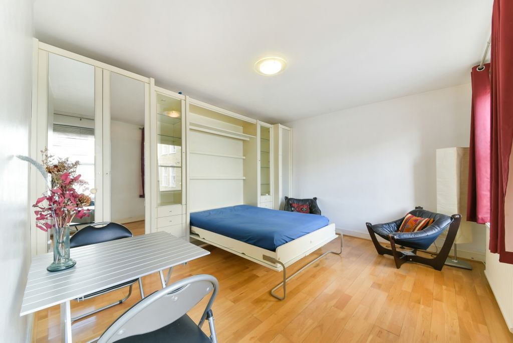 Property photo 1 of 9