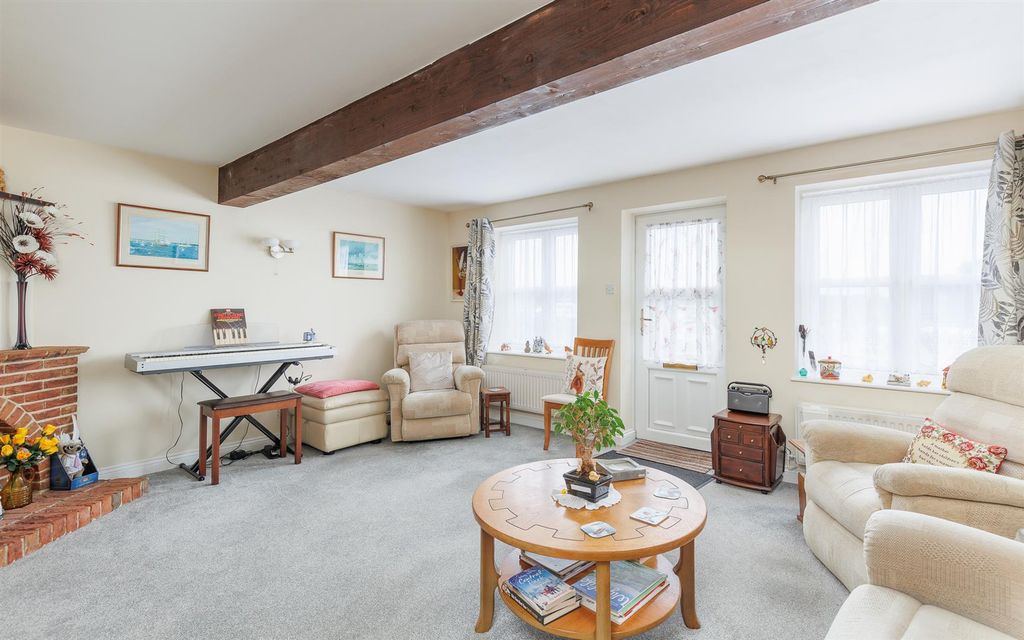 Property photo 3 of 33 24.Jpg