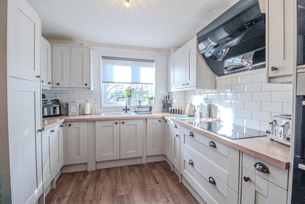 Property photo 3 of 24 Img_9362-2.Jpg