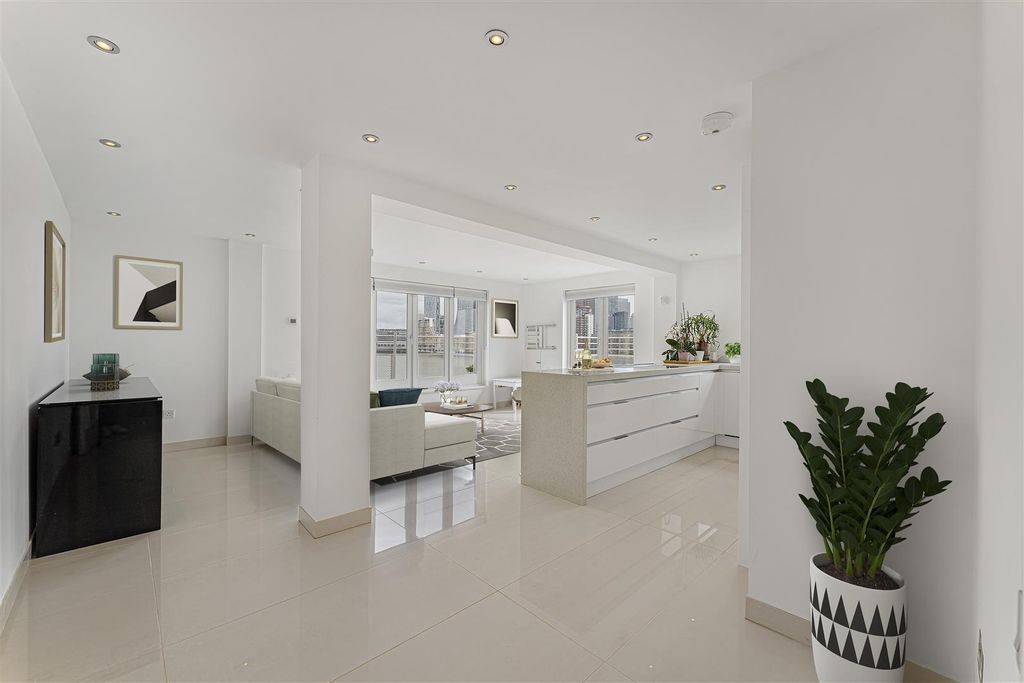 Property photo 3 of 16 4.Jpg