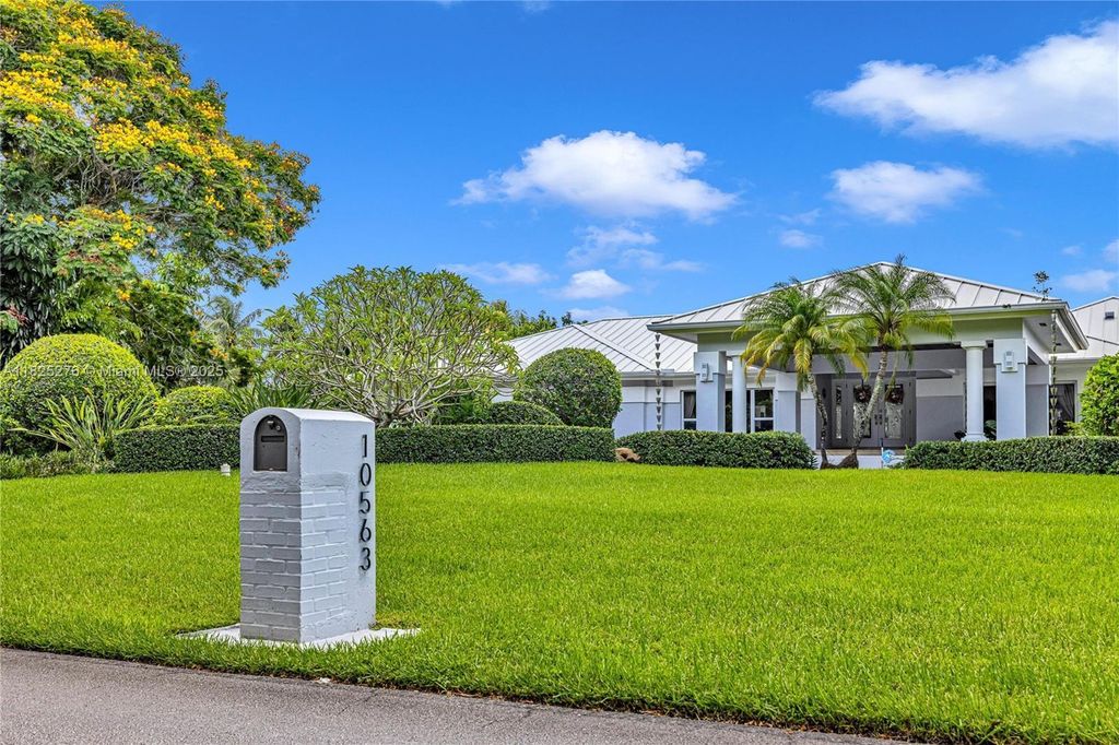 Property photo 1 of 50