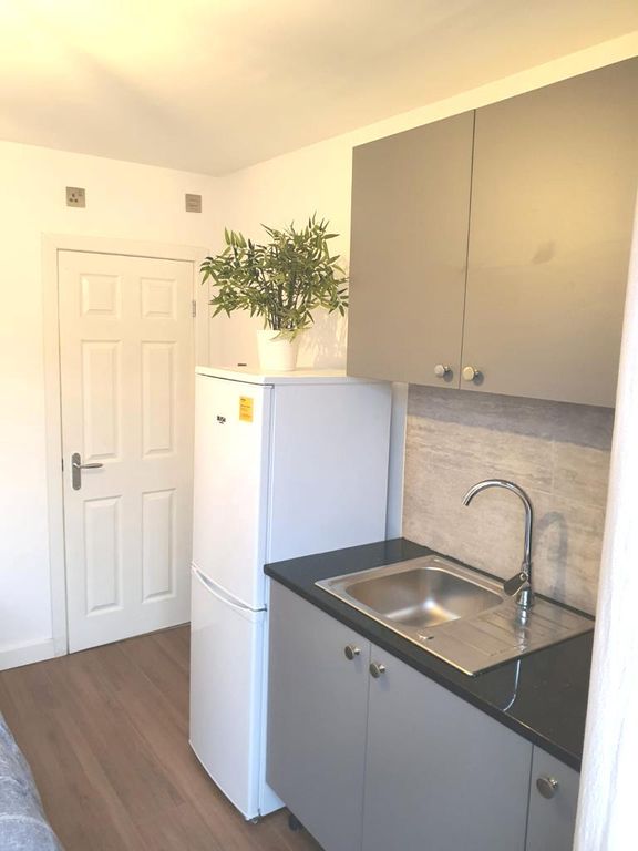 Property photo 2 of 5 Gallery