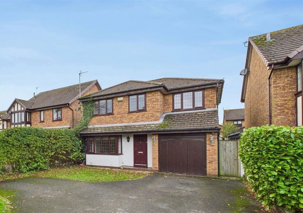 Property photo 1 of 17 External