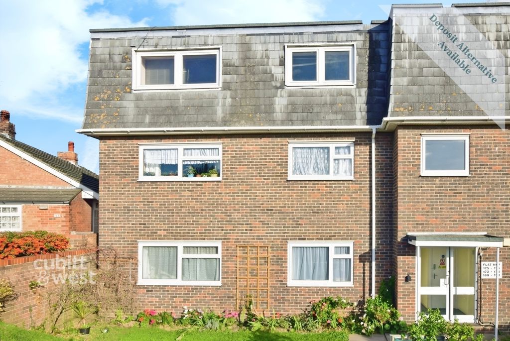 Property photo 1 of 10 Oving Rd