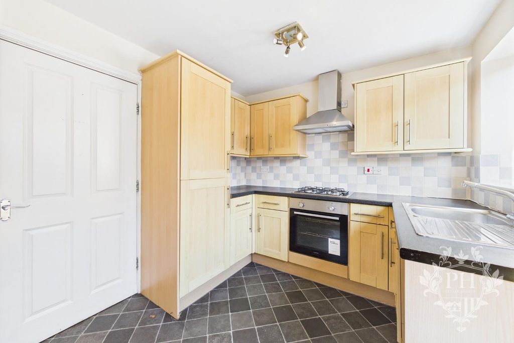 Property photo 3 of 18 Cam01415G0-Pr0453-Still012.Jpg