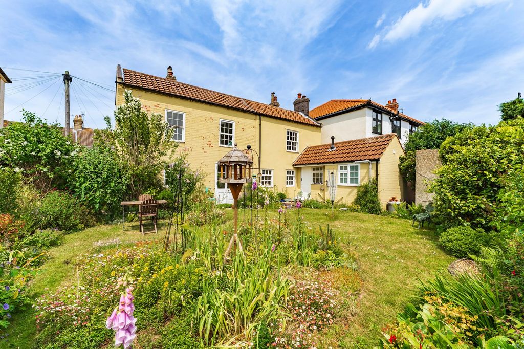 Property photo 1 of 27