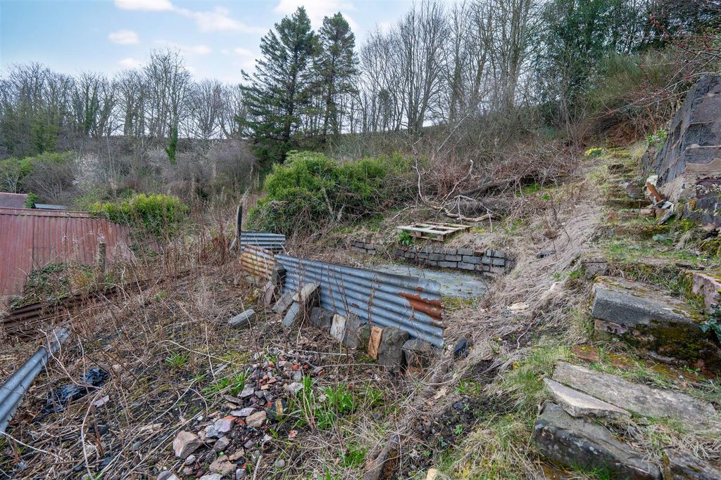 Property photo 2 of 30 Dsc00281-Hdr.Jpg