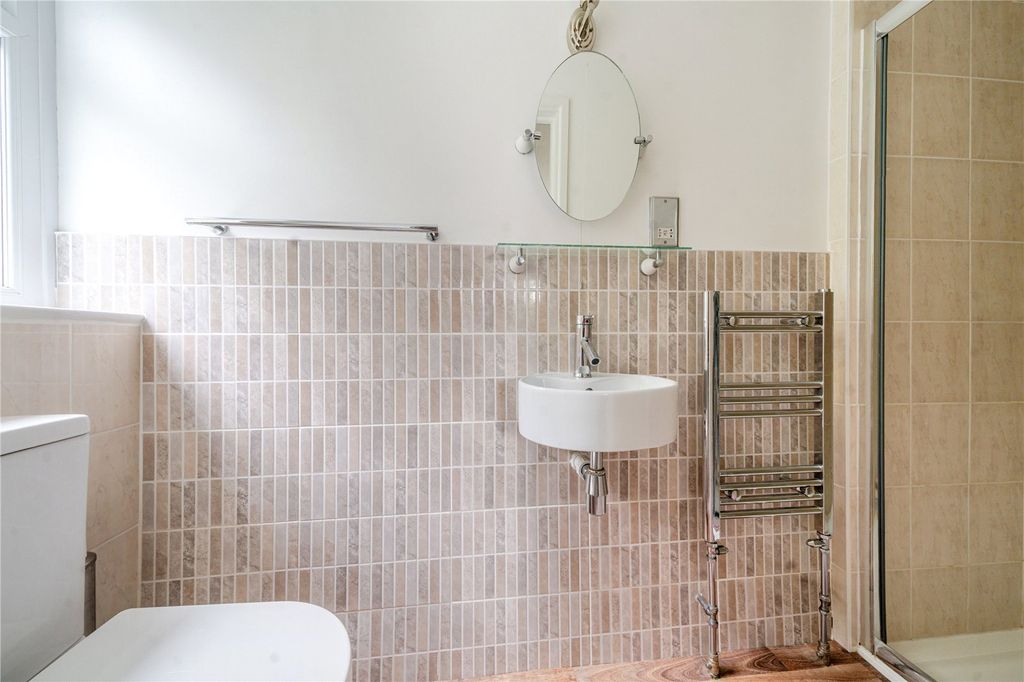 Additional image 12 of 4 bed detached house for saleHeath Road, Petersfield, Hampshire GU31