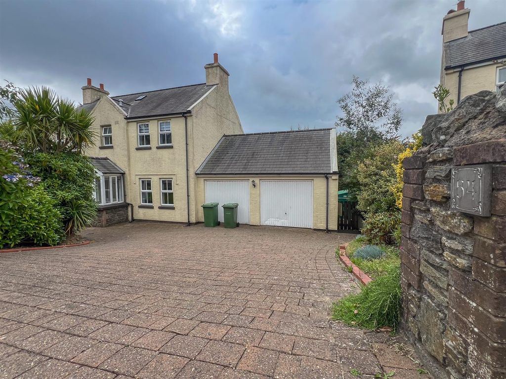 Property photo 2 of 37 54 Ard Reayrt -01.Jpg