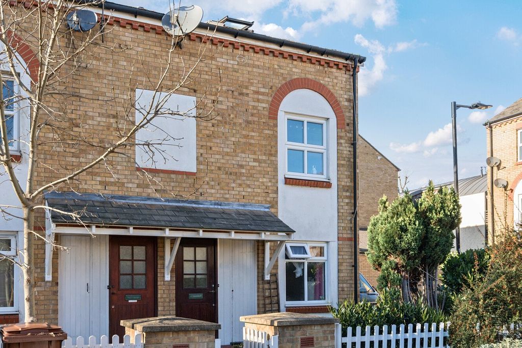 Property photo 1 of 24 Picture No. 44