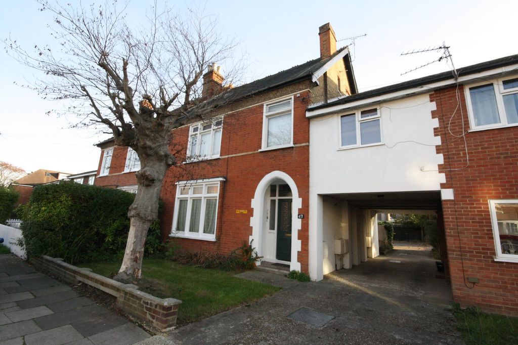 Property photo 1 of 8