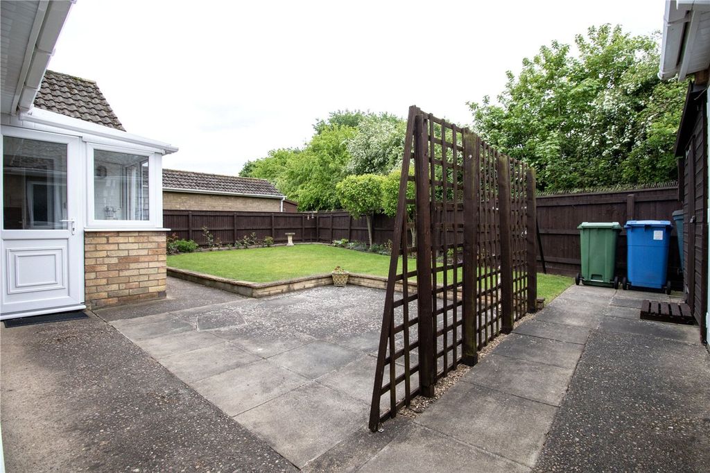 Property photo 2 of 22 Gardens