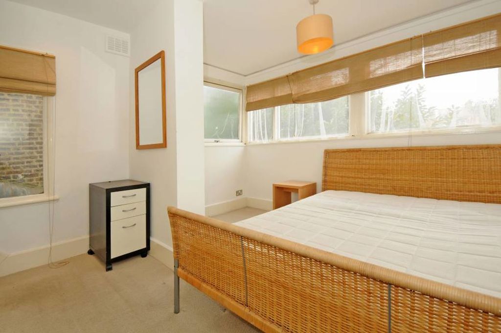 Property photo 3 of 5