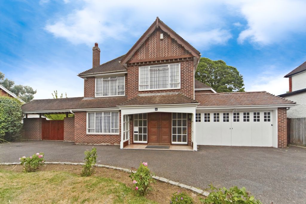 Property photo 1 of 17 Front