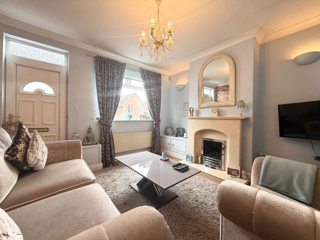 Property photo 2 of 19