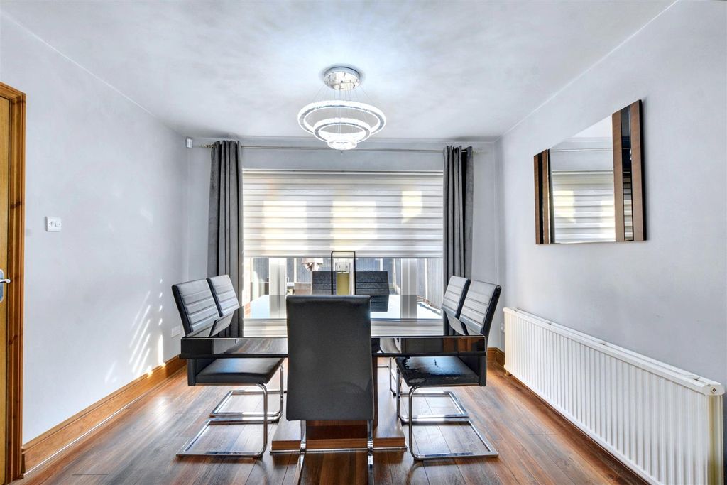 Property photo 3 of 27 Dining Room_1.Jpeg