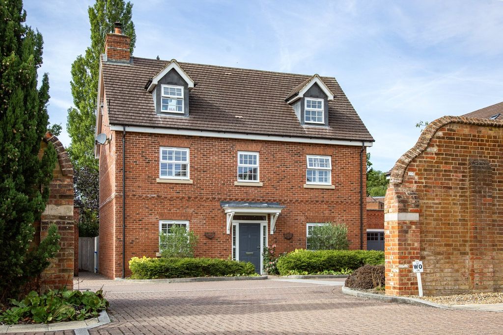Property photo 1 of 37 Picture No. 64