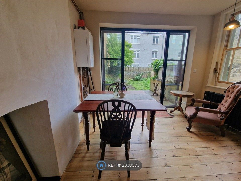 Property photo 3 of 22