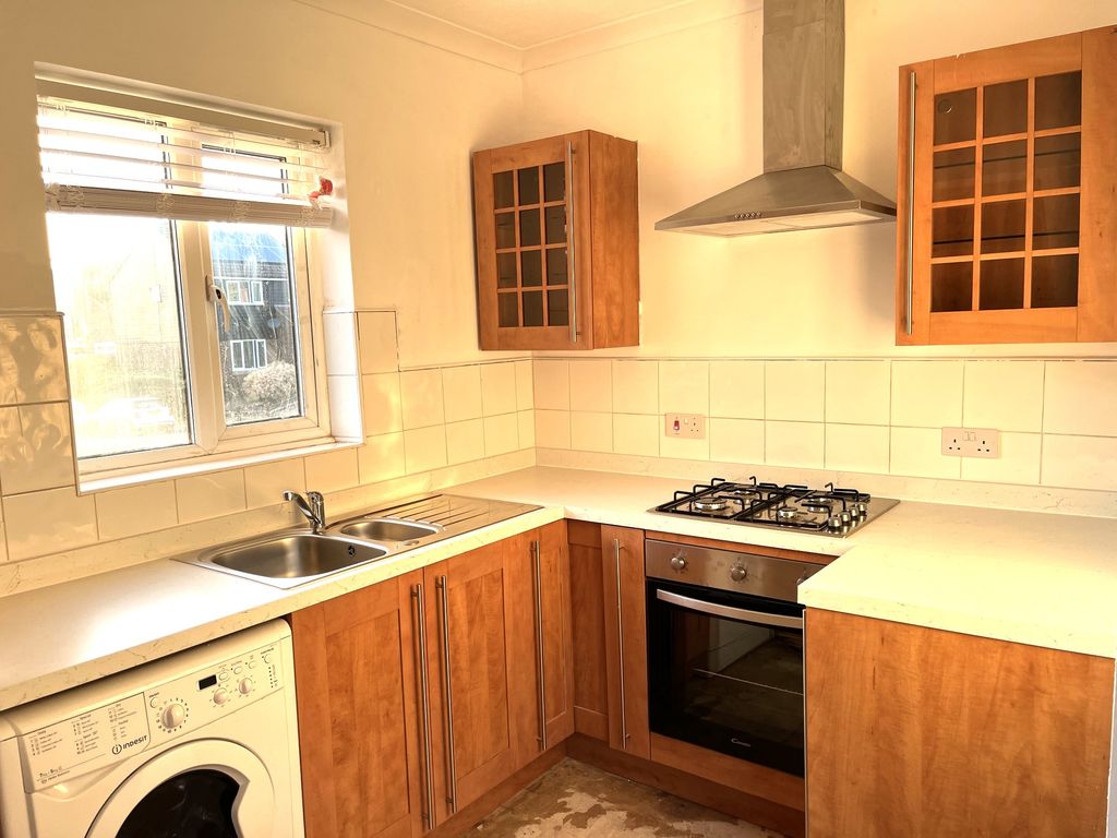 Property photo 3 of 6
