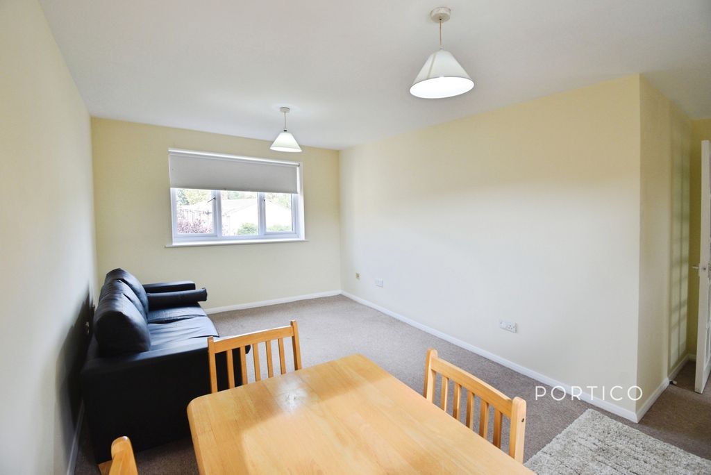 Property photo 2 of 11 Pbox-Img.Jpg