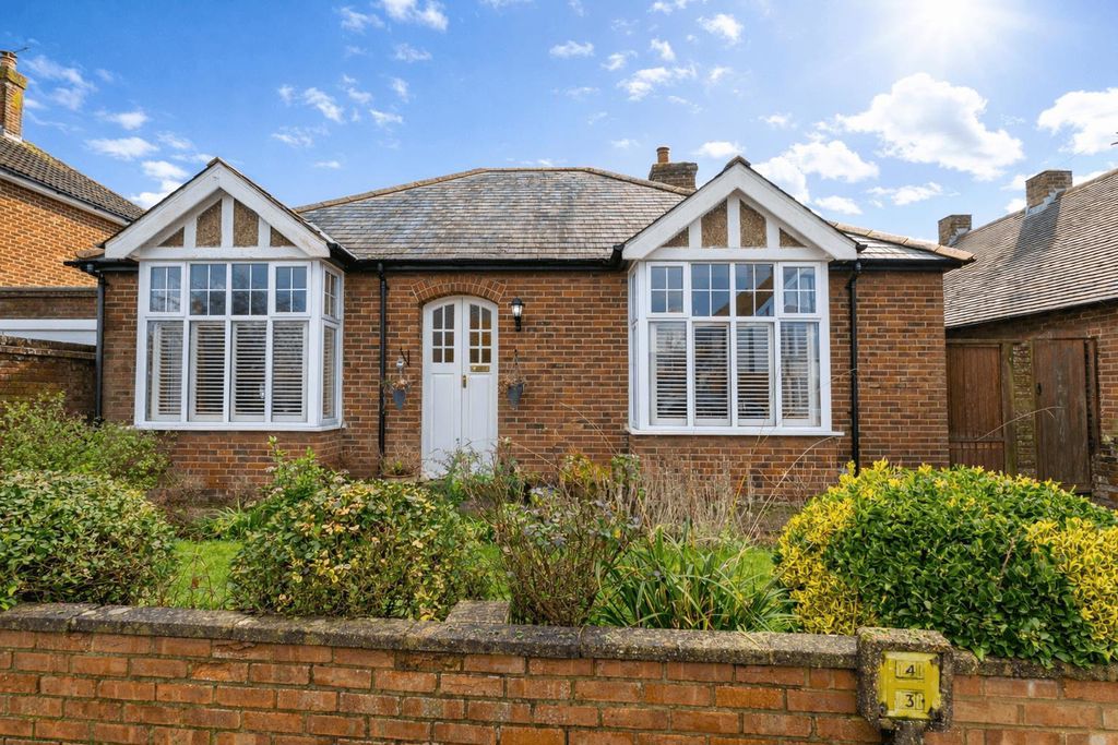 Property photo 1 of 11 Photo 10