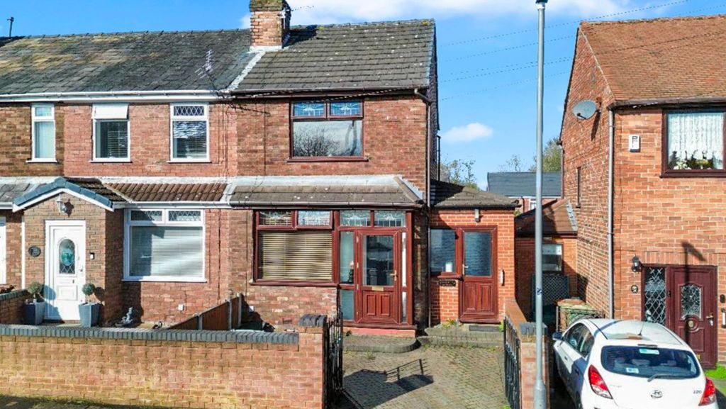 Property photo 1 of 27