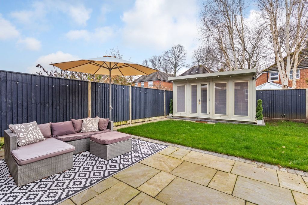 Property photo 3 of 11