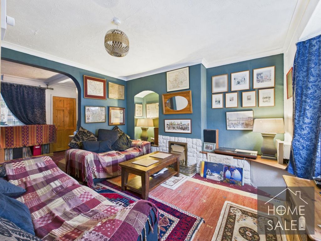 Property photo 2 of 14