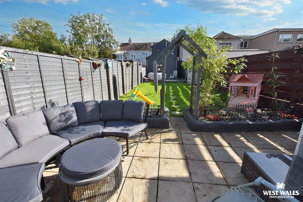 Property photo 1 of 19 2.Jpg