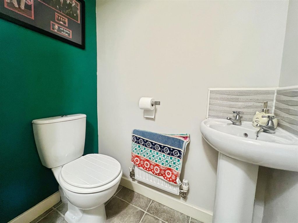 Property photo 3 of 22 Downstairs W/C