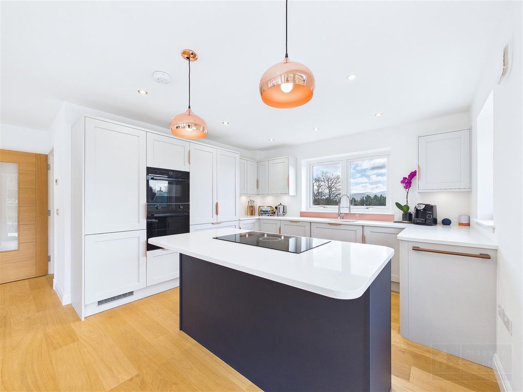 Property photo 2 of 36 Kitchen &amp; Dining Area