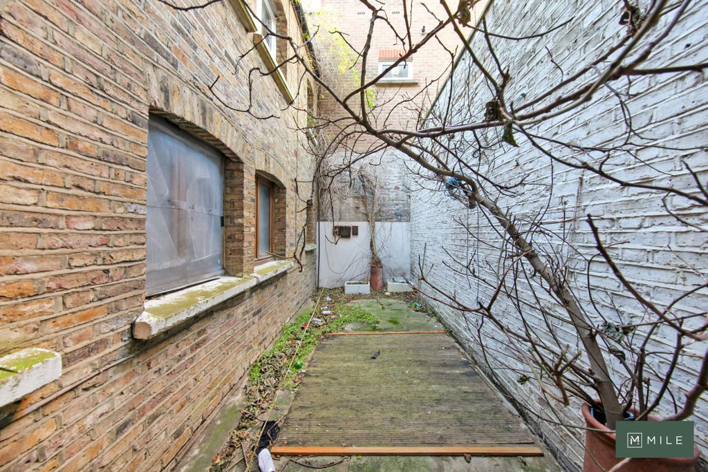 Property photo 3 of 14 Ground Floor Flat, 371 Portobello Road - 1G9T3Etaa