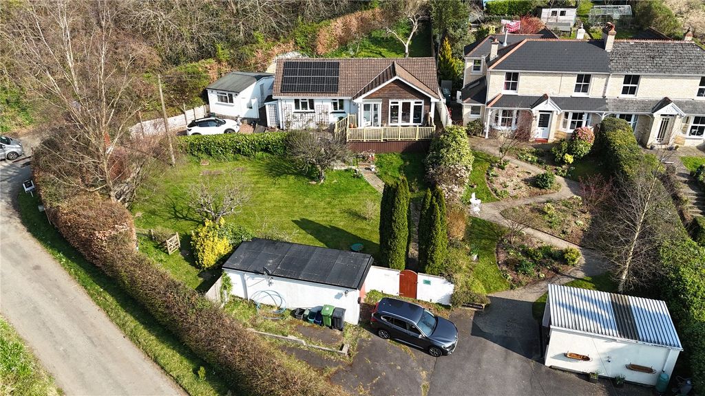 Property photo 2 of 18 Picture No. 29