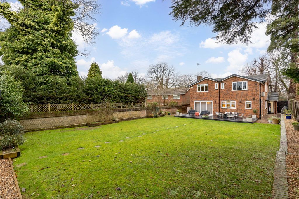 Property photo 3 of 41