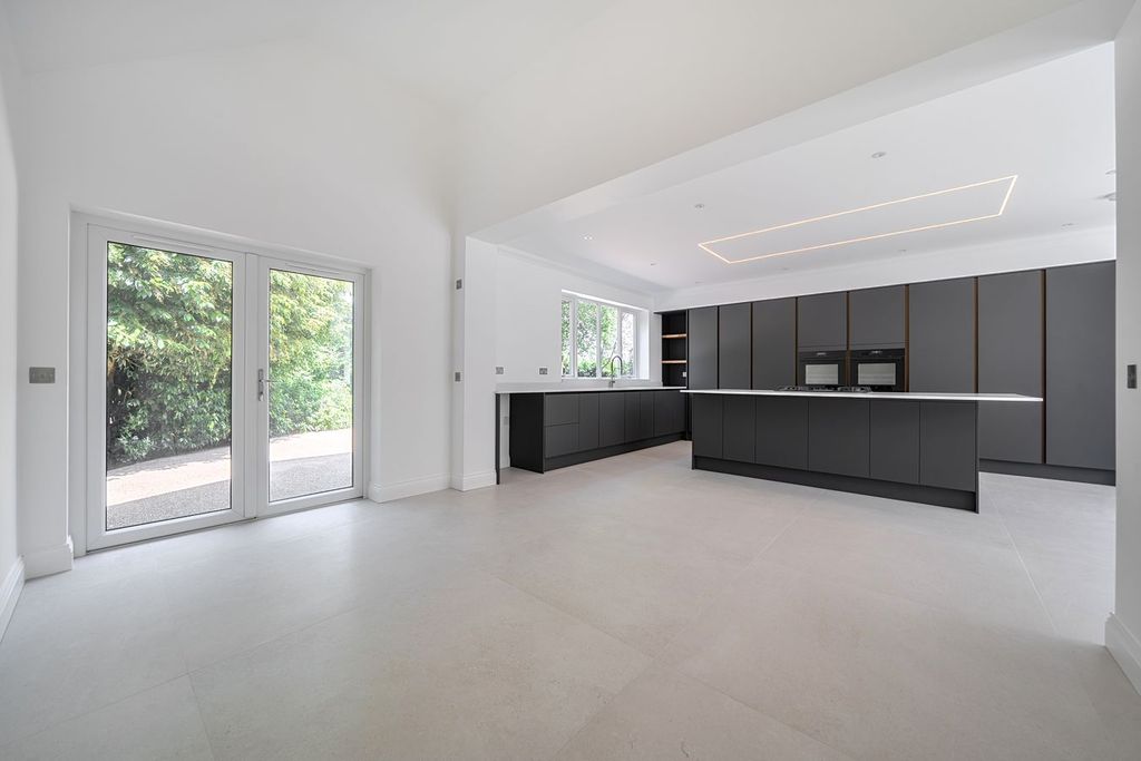 Additional image 5 of 5 bed detached house for saleBrook Lane, Flitton MK45