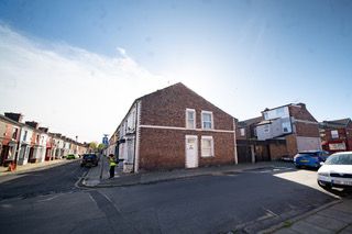 Property photo 1 of 17