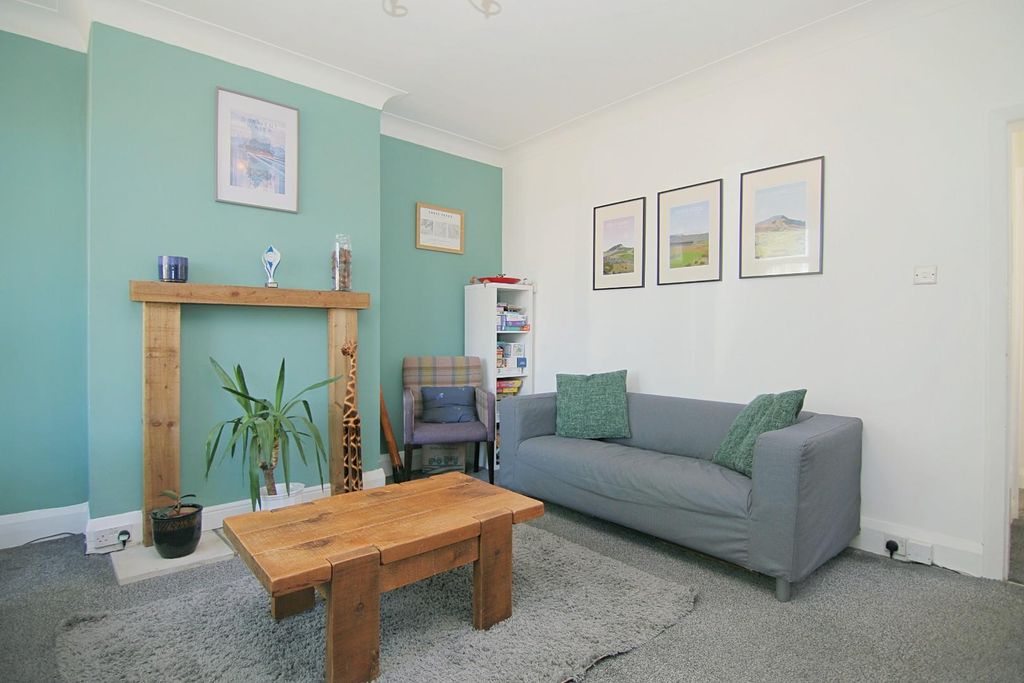 Property photo 3 of 15 Living Room