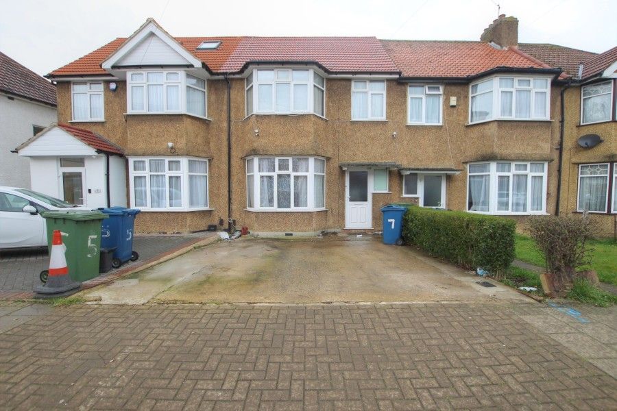 Property photo 1 of 12