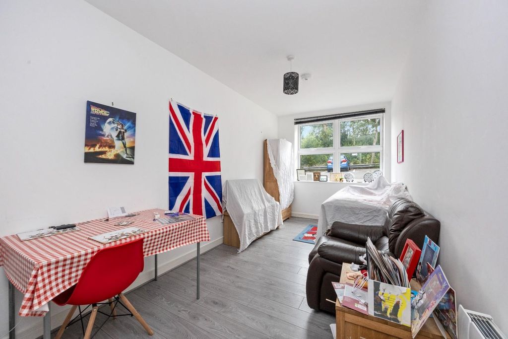 Property photo 2 of 14 School Road 8, The Pinnacle, Flat 6-007.Jpg