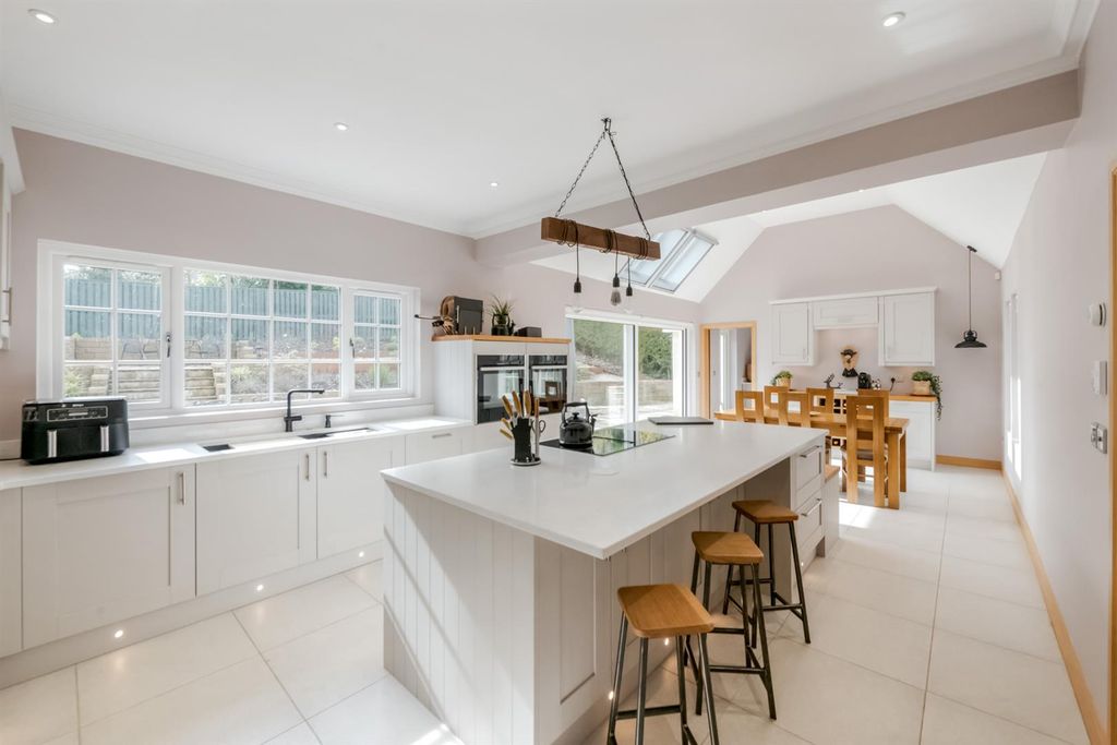 Property photo 2 of 49 Kitchen/Diner