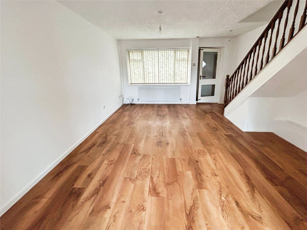 Property photo 2 of 11 Picture No. 03