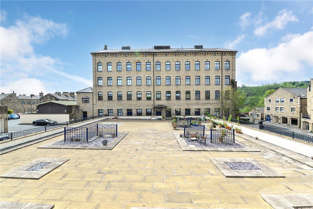 Property photo 1 of 13 Main