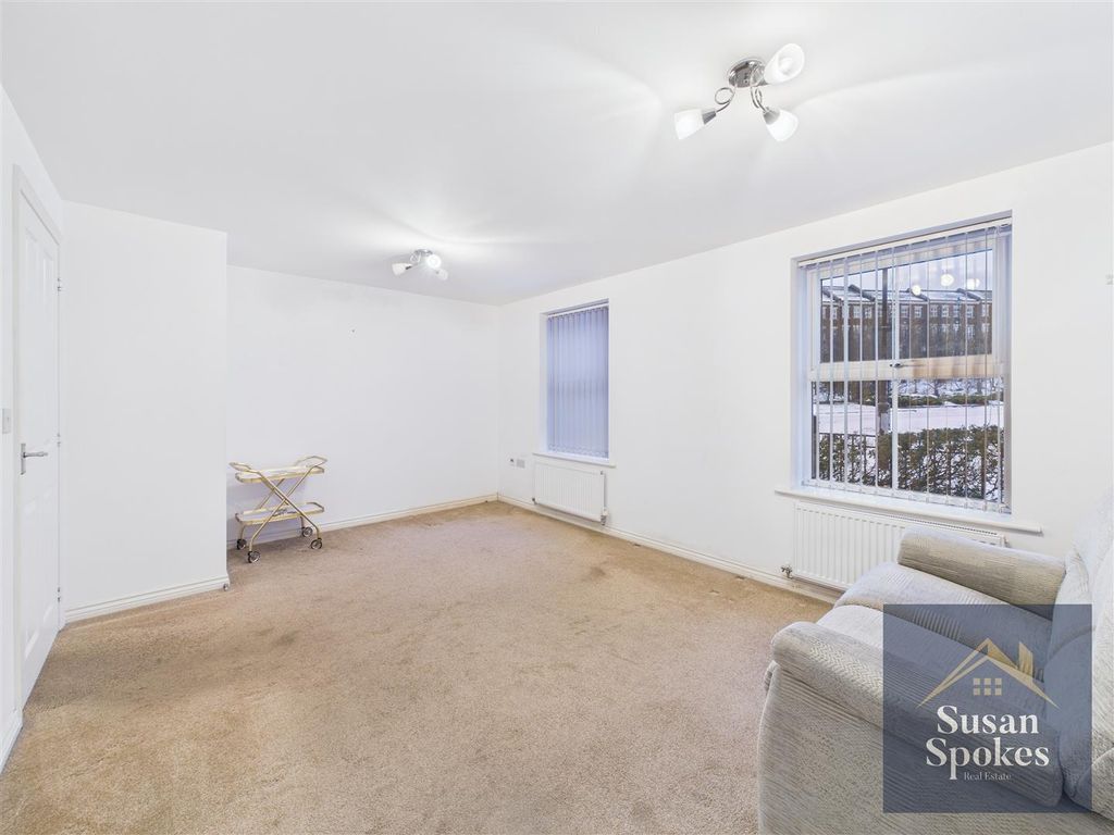 Property photo 3 of 13 Cam01858G0-Pr0212-Still007.Jpg